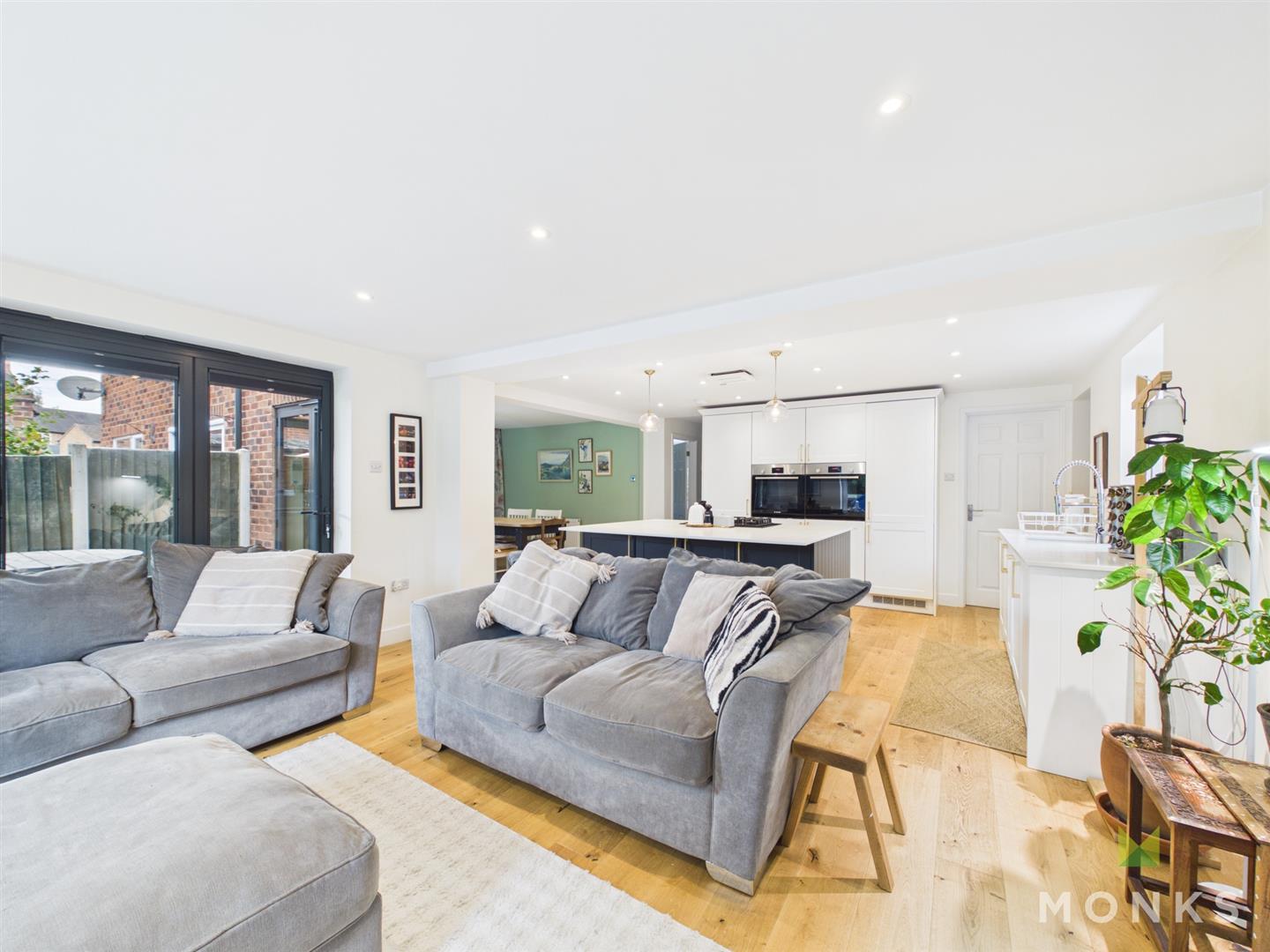 3 Aysgarth Road, Shrewsbury, SY3 8TW For Sale